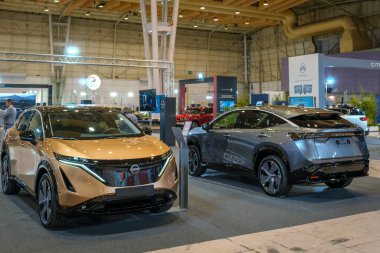 Lizbon, Portekiz - 12 Mayıs 2023: Nissan Ariya elektrikli araba ECAR Show 'da sergileniyor - Hybrid ve Electric Motor Show