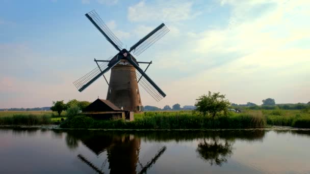 Holandia Wsi Malownicze Widoki Wiatraki Słynnym Miejscu Turystycznym Kinderdijk Holandii — Wideo stockowe