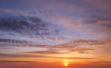 Güzel dramatik günbatımı arkaplanı