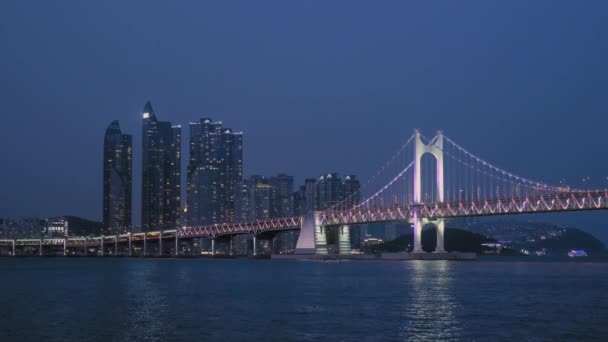 Puente Gwangan Iluminado Por Noche Busan Corea Del Sur — Vídeos de Stock
