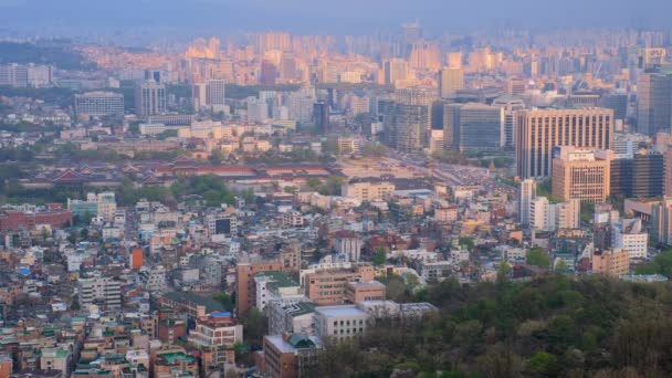 Luchtfoto Van Seoul Centrum Stadsgezicht Met Gyeongbokgung Palace Zonsondergang Van — Stockvideo