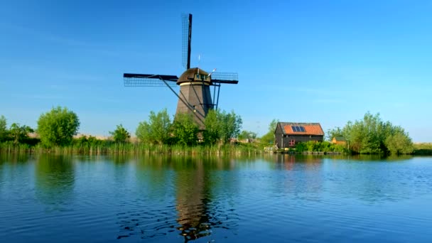 Holandia Wsi Malowniczy Widok Wiatrak Słynnym Miejscu Turystycznym Kinderdijk Holandii — Wideo stockowe