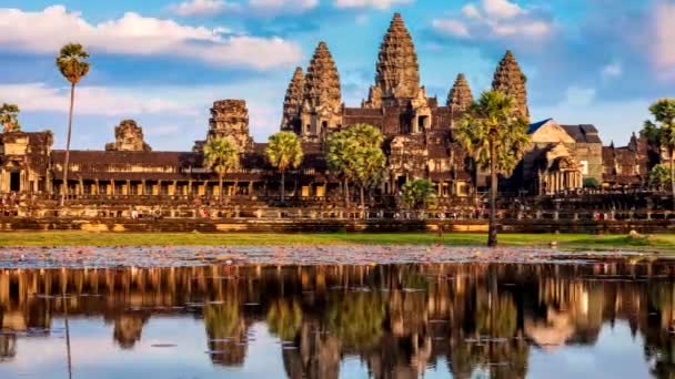 Landmark Timelapse Kambodży Angkor Wat Odbicia Wodzie Panoramowanie Kamery — Wideo stockowe
