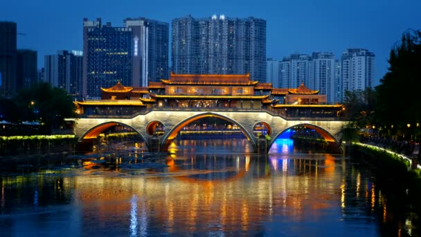 Puente Anshun Sobre Río Jin Iluminado Por Noche Sichuan China — Vídeo de stock