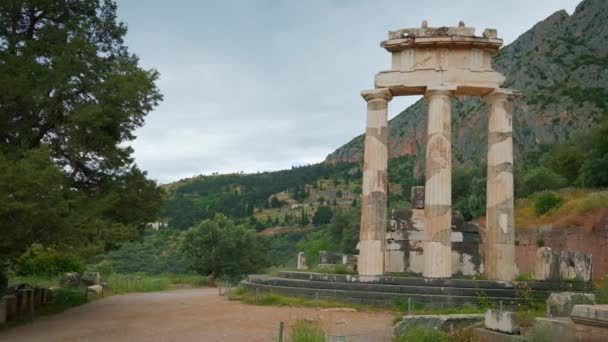 Tholos Avec Colonnes Doriques Sanctuaire Athéna Pronoia Ruines Temple Dans — Video