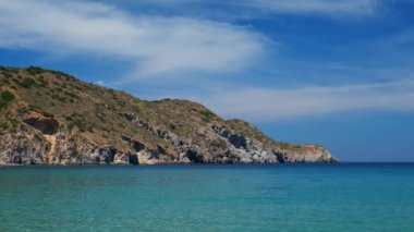 Yunanistan 'ın Milos adasındaki Firapotamos sahil ve balıkçı köyü