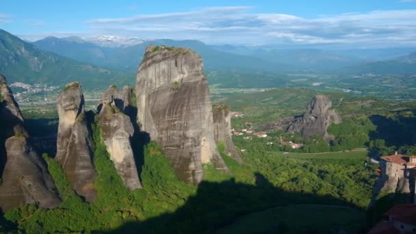 Słynny Widok Panoramę Meteory Klasztor Rousanou Klasztor Mikołaja Anapavsy Słynnej — Wideo stockowe
