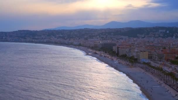 Pittoresca Vista Panoramica Nizza Francia Tramonto Mare Mediterraneo Onde Che — Video Stock