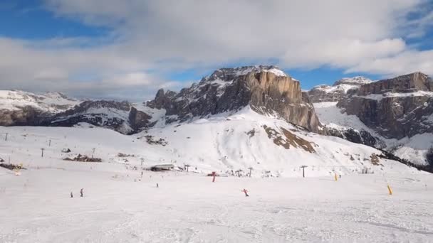 Första Person Fpv Första Person Synvinkel Pov Alpin Skidåkning Dolomiterna — Stockvideo