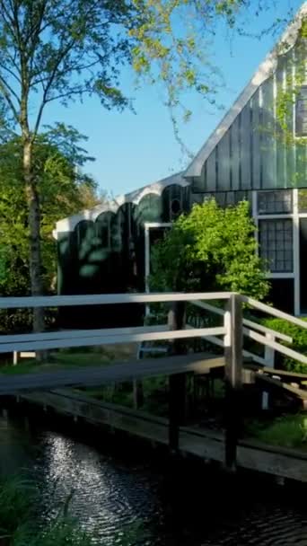 Traditioneel Landhuis Het Museumdorp Zaanse Schans Nederland Camera Pan — Stockvideo