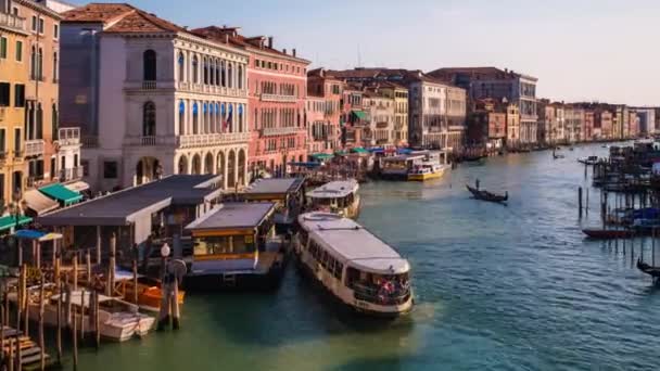 Вениция Италия Июля 2019 Года Таймелапс Большого Канала Движущимися Лодками — стоковое видео