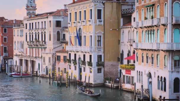 Venecia Italia Junio 2018 Gran Canal Con Barcos Góndolas Atardecer — Vídeo de stock