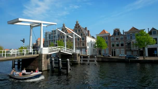 Haarlem Niderlandy Maj 2017 Most Gravestenbrug Słynny Zabytek Turystyczny Rzece — Wideo stockowe