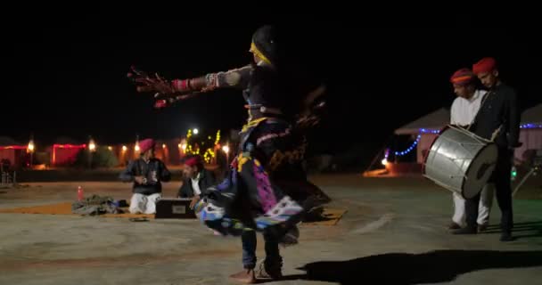 Jaisalmer India November 2019 Hintli Dansçı Geleneksel Kalbelia Dansçısı Kabile — Stok video