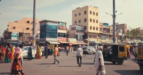 Jodhpur Indie Listopada 2019 Ludzie Pojazdy Ruchu Indyjskiej Ulicy Sadar — Wideo stockowe