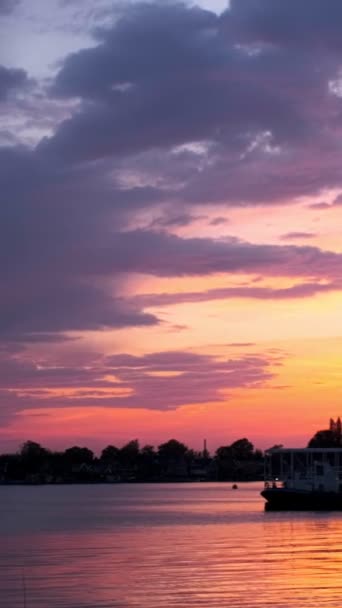 日落时分 风车在荷兰著名的旅游胜地扎安斯 荷兰Zaandam 相机盘 — 图库视频影像