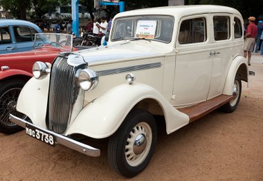 CHENNAI - INDIA - 24 Temmuz 2011: Vauxhall 14 1938 (eski model otomobil), Egmore 'daki Madras Heritage Motoring Club 2011' de 24 Temmuz 2011 'de Chennai, Hindistan' da