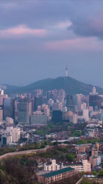 Воздушный Хронометраж Центра Сеула Сеульская Башня Намсан Горы Инванг Переходом — стоковое видео