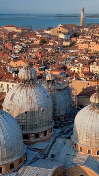 Pohled Benátky Bazilikou Svatého Marka Náměstí Doge Palác Při Západu — Stock video