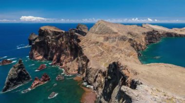 Madeira Adası manzaralı zaman çizelgesi Ponta do Sao Lourenco pelerini, Miradouro do Abismo bakış açısı. Madeira, Portekiz. Kamera tavası