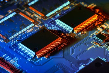 Elektronik devre kartı kapanıyor.