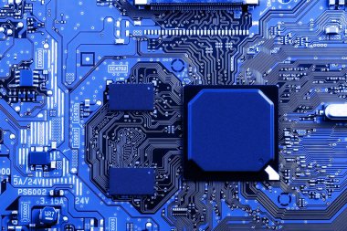 Elektronik devre kartı kapanıyor.