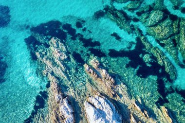 Halkidiki, Sitonia Above, Yunanistan 'dan. Yaz tatili geçmişi. Taşlı soyut manzara