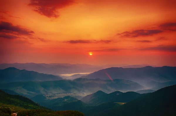 Amazing Mountain Landscape Colorful Vivid Sunrise Dramatic Sky Natural Outdoor — 图库照片
