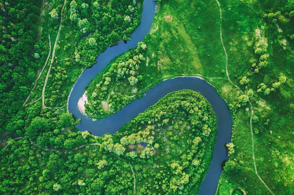 Luftlandskab Snoede Flod Grønne Felt Top Visning Smukke Natur Baggrund - Stock-foto