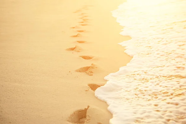 Footprints Sand Sunset Beautiful Sandy Tropical Beach Sea Waves Footsteps — Stock Photo, Image