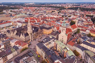 Münih, Almanya 'da Marienplatz. Yukarıdan görünüm, seyahat noktaları