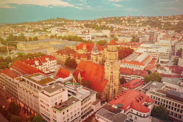 Stiftskirche Collegiate Kilisesi, Almanya 'da Baden-Wurttemberg eyaletinde yer alan bir şehirdir. Şehir binalarıyla yukarıdan bak.