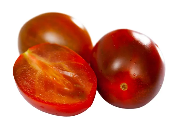 Pendekatan Segar Cherry Kumato Tomat Dengan Potongan Irisan Konsep Makanan — Stok Foto