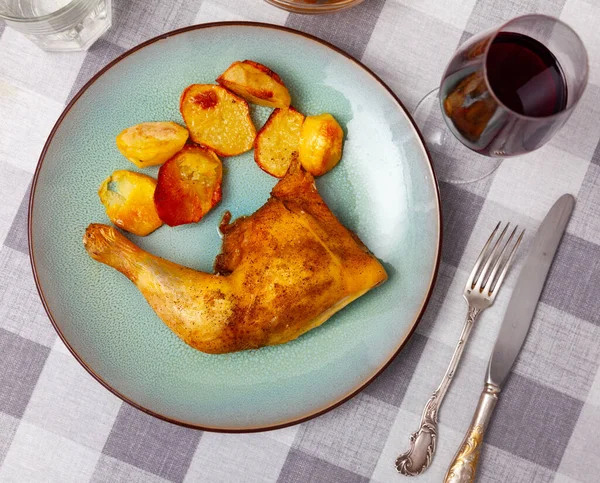 Spicy Bbq Chicken Legs Boiled Potato Close Plate — Photo