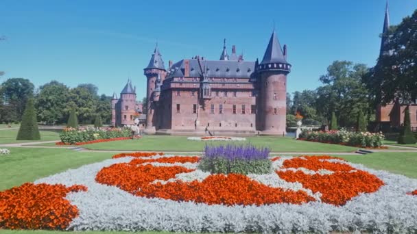 Haar オランダ 2022年8月9日 中世の城と公園オランダのユトレヒト近くのDe Haar — ストック動画