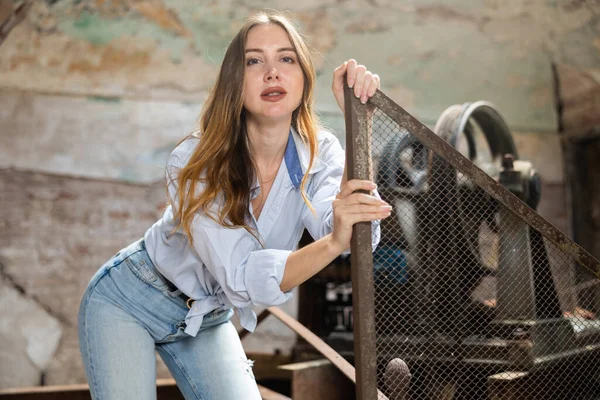 Portrait Tempting Woman Posing Metal Grid Machine Derelict Industrial Building — Foto de Stock