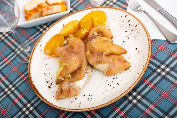 Delicious Stewed Pig Trotters Served Potatoes White Plate — Stock Photo, Image