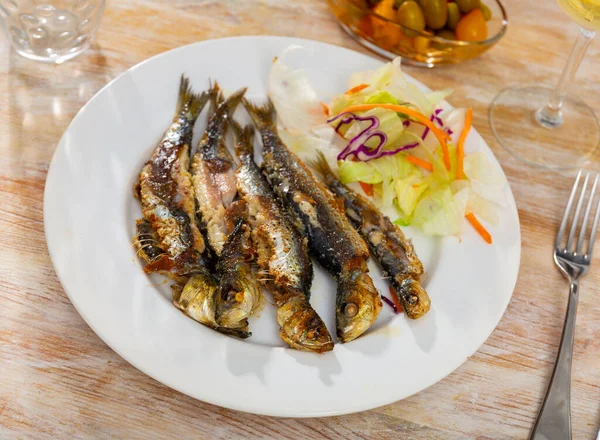 Healthy Mediterranean Fried Sardines Batter Served Dish — Stock Photo, Image