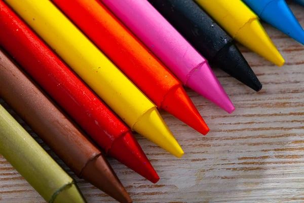 Variedade Lápis Cera Coloridos Mesa Madeira Conceito Criatividade — Fotografia de Stock