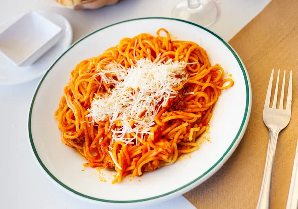 Traditional Italian Dish Spaghetti Bolognese Made Long Vermicelli Minced Meat — Stock Photo, Image