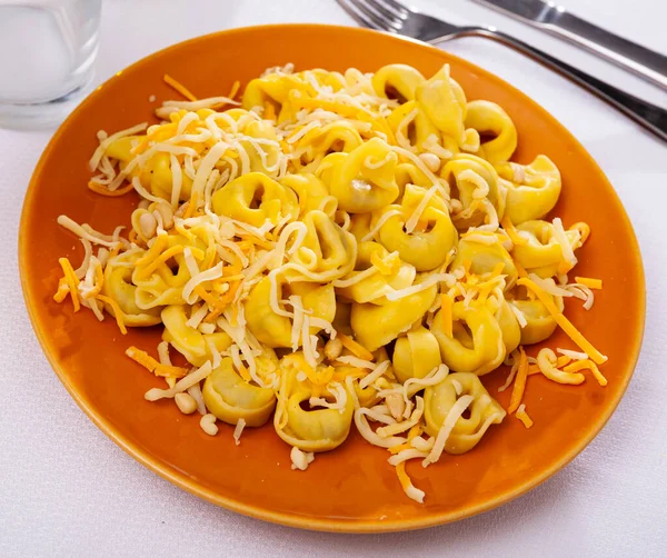 Traditional Italian Handmade Tortellini Stuffed Minced Meat Served Grated Cheese — Stock Photo, Image