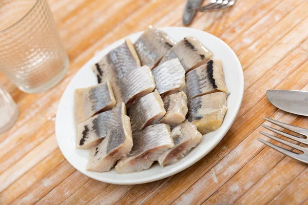 Pieces Pickled Herring Laid Out Plate High Quality Image — Stockfoto