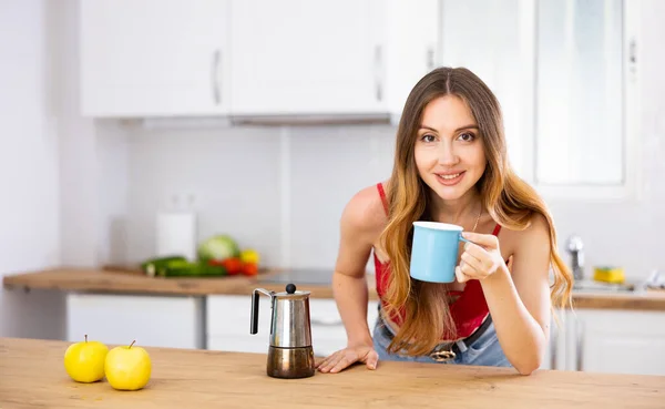 Portrait Relaxed Young Woman Drinking Coffee Tea Morning Kitchen — Stock Photo, Image