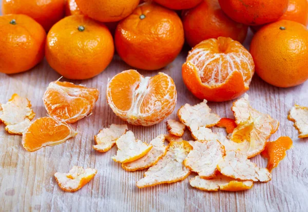 Fresh Whole Sectioned Clementines Wooden Background Vitamin Cooking Ingredients — Stock Photo, Image