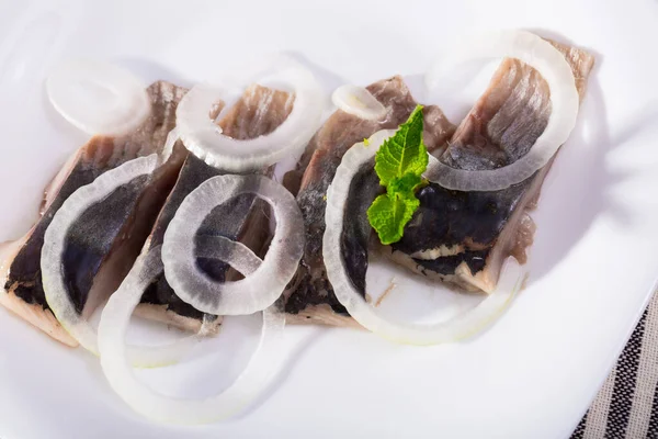 Image Salted Herring Onions Plate Indoors — Stock Photo, Image