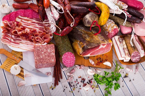 Variety Meats Sausages Mince Herbs Table — Stock Photo, Image