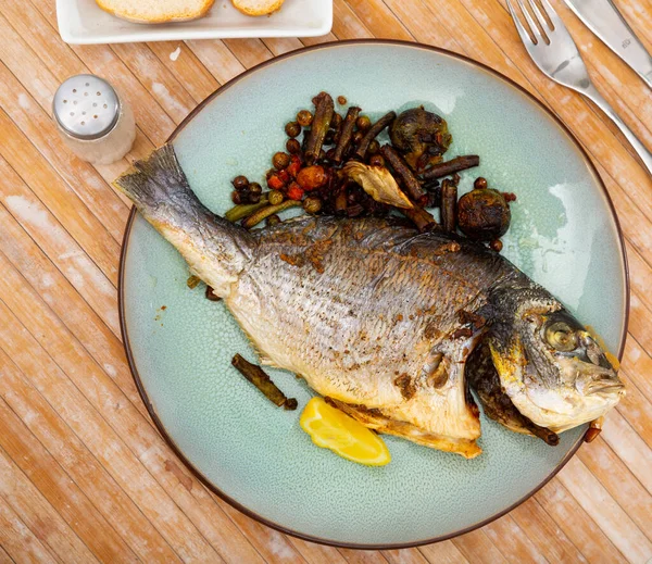 Delicious Grilled Gilthead Bream Served Dinner Baked Brussels Sprout Green - Stock-foto