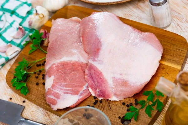 Raw Slice Pork Secret Parsley Kitchen Board Special Butcher Cut — Zdjęcie stockowe