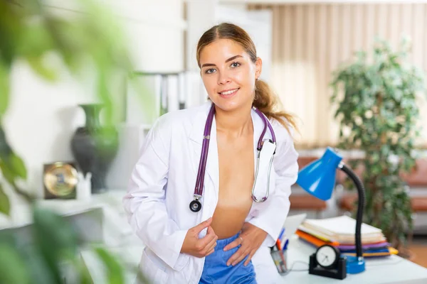 Portrait Young Sexy Confident Female Doctor Posing Standing Residents Office — Fotografia de Stock