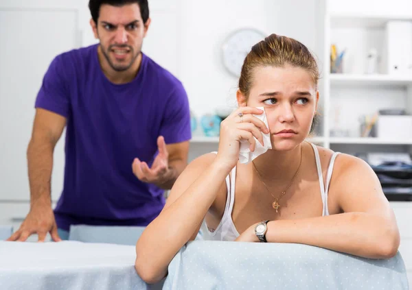 Young Stressed Woman Home Table Dissatisfied Screaming Husband — Stock Photo, Image